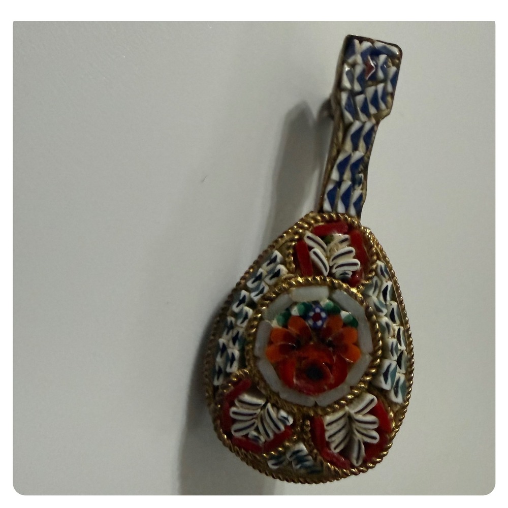 Vintage Micro Mosaic Millefiori Gold Tone Mandolin Lute Art Brooch